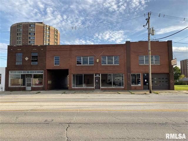 154 W Main St, Galesburg, IL 61401